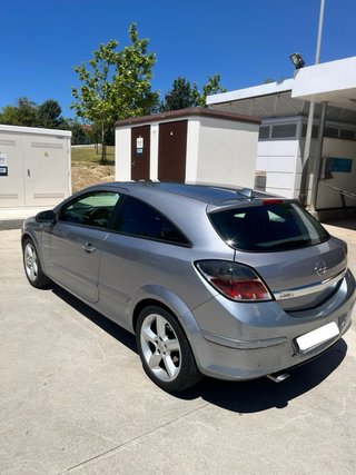 Opel Astra 2007