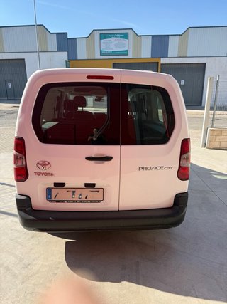 Toyota Proace City 2022