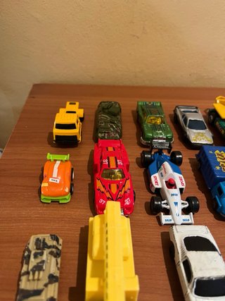 Lote de 15 coches de juguete variados