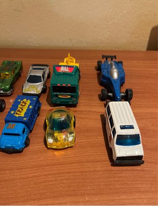 Lote de 15 coches de juguete variados