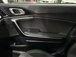 KIA CEED 1.6 CRDI 116 DRIVE (2022)