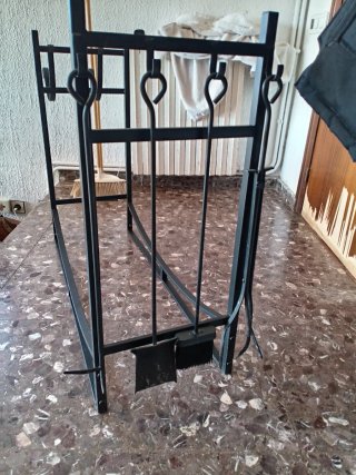 Soporte leña chimenea metal negro
