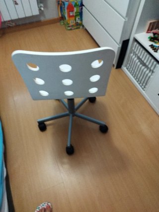 Silla de escritorio infantil blanca