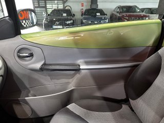 Citroen C3 PLURIEL 1.4 D 70 (2006)