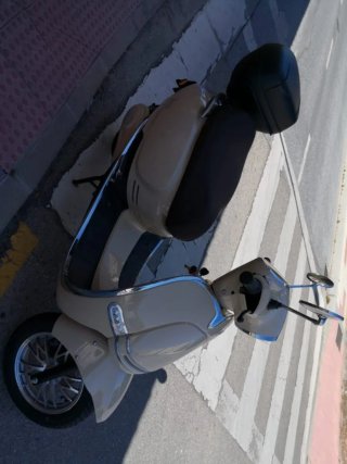 Efun Pusa 90 Scooter Eléctrico Beige