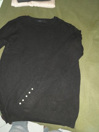 Maglioncino Zara nero con bottoni taglia M