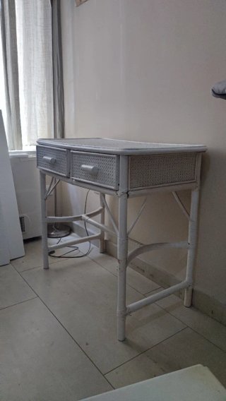 Mesa auxiliar mimbre blanco
