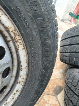 Neumáticos y llantas 5x120_ 215/65 R16 C M+S.