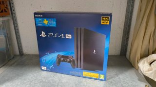 Caja PS4 Pro 1TB Jet Black