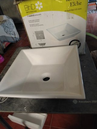 Lavabo BhD Elche porcelana 410x410x130mm