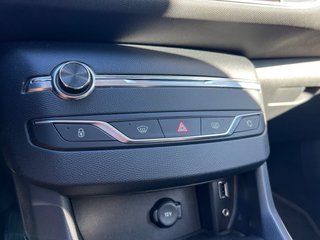 Peugeot 308 SW / Manual / Gasolina / Año 2015