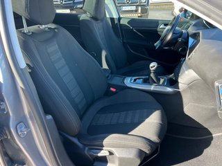 Peugeot 308 SW / Manual / Gasolina / Año 2015