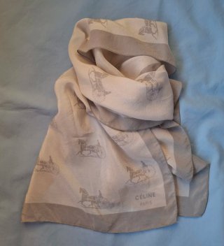 CÉLINE PARIS - Pañuelo Seda Blanco y Gris