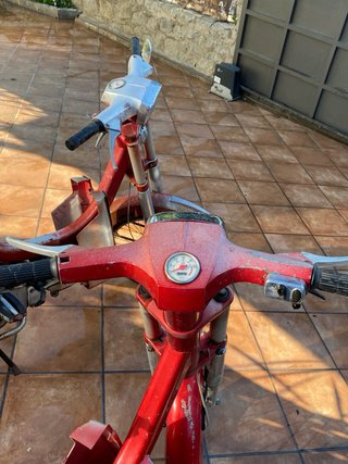 Vespinos GL - 2 Mopeds Rojas