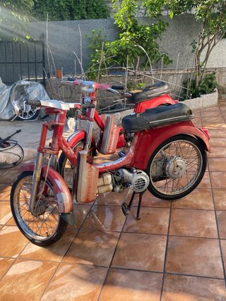 Vespinos GL - 2 Mopeds Rojas