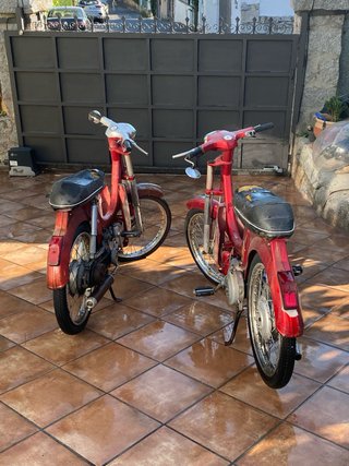 Vespinos GL - 2 Mopeds Rojas