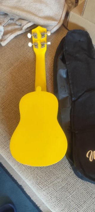 Ukulele giallo Ma Kai