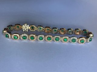 Colgante de Caballo Esmeralda y Diamantes