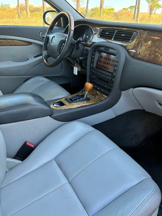 Jaguar S-Type 3.0. año 2005
