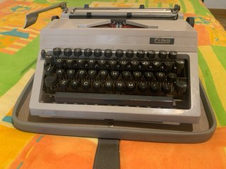 Máquina de escribir Erika, de los años 60