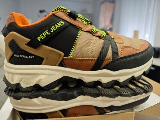 Zapatillas PEPE JEANS.