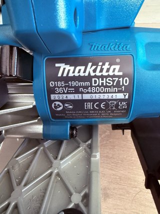Sierra Circular Makita DHS710 + Carril Guía
