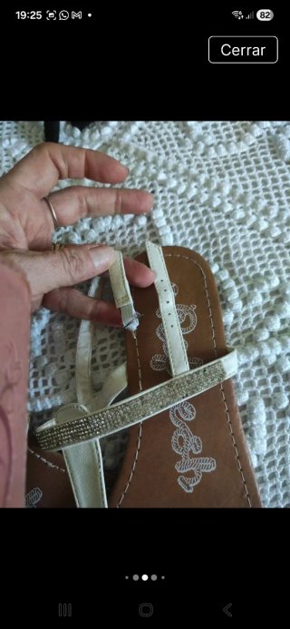 Sandalias Refresh Beige y Dorado