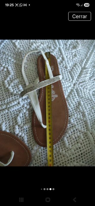 Sandalias Refresh Beige y Dorado