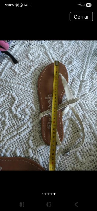 Sandalias Refresh Beige y Dorado