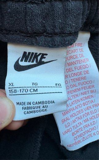 Pantaloni Nike neri usati
