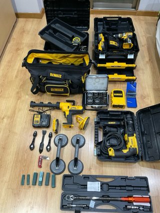 Lote Profesional DEWALT para taller