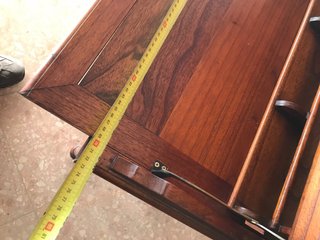 Escritorio de madera antiguo