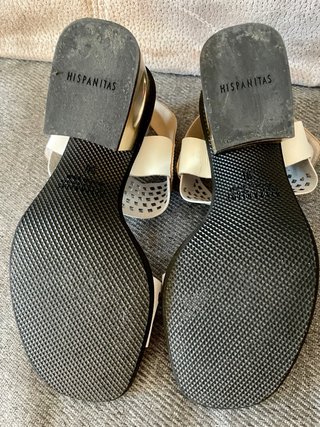 Sandalias Unisa Piel Doradas y Blancas