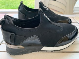 Zapatillas Sergio Todzi Talla 40 Mujer Negras