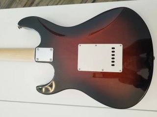 Guitarra Eléctrica Yamaha Pacifica 112J OVS