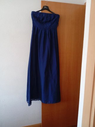 Vestido de fiesta largo azul de gasa con torerita