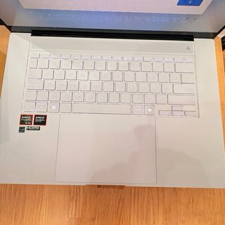 Portátil ASUS Zenbook S16 UM5606 Gris/Plata