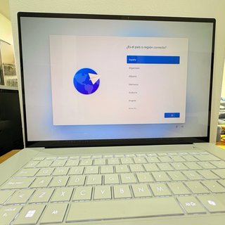 Portátil ASUS Zenbook S16 UM5606 Gris/Plata