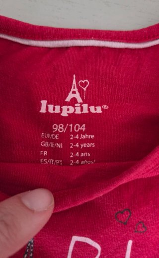 Lote 4 conjuntos: pantalones cortos y camisetas
