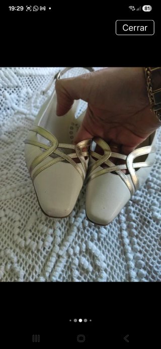 Zapatos abiertos Zinetti beige/dorado