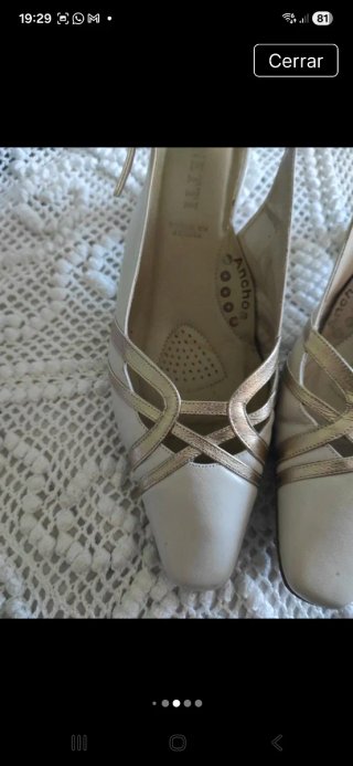 Zapatos abiertos Zinetti beige/dorado