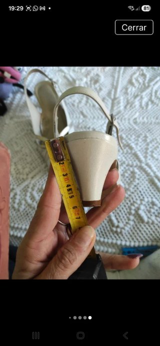 Zapatos abiertos Zinetti beige/dorado