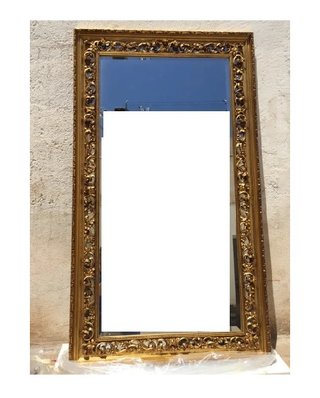 Gran espejo antiguo madera tallada y pan de Oro