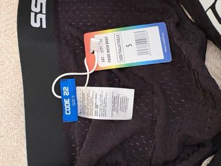 CODE 22 slip con Cintura Arcoíris
