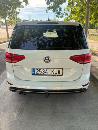 Volkswagen Touran Sport DSG 2.0 R-line
