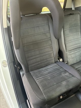 Volkswagen Touran Sport DSG 2.0 R-line