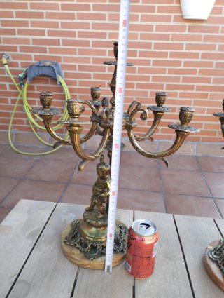 Pareja Candelabros Bronce Figuras Niños