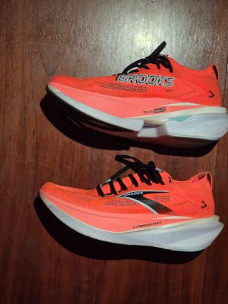Zapatillas Running t.42 Brooks Hyperion Max 3