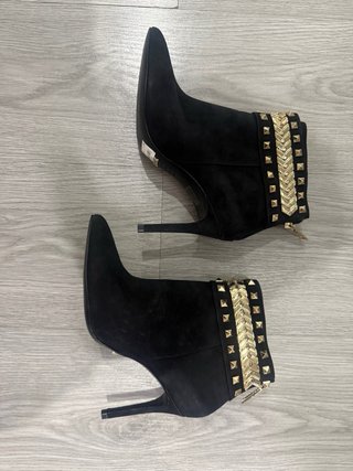 Botas Talla 36 Negro y Dorado
