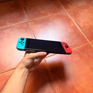 Nintendo Switch Original + Smash Bros Ultimate